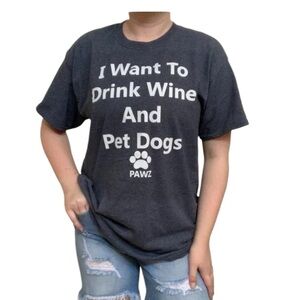 PAWZ T-Shirt Wine and Dogs Graphic Tee Unisex Large shirt